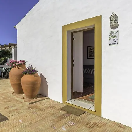 בית נופש Casas Da Capela Do Monte, Country