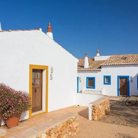 Casas Da Capela Do Monte, Country Houses *