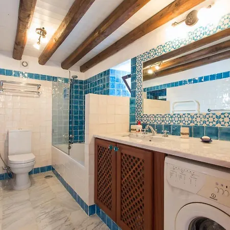 Holiday home Casas Da Capela Do Monte, Country Houses