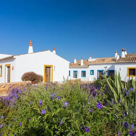 Holiday home Casas Da Capela Do Monte, Country Houses *