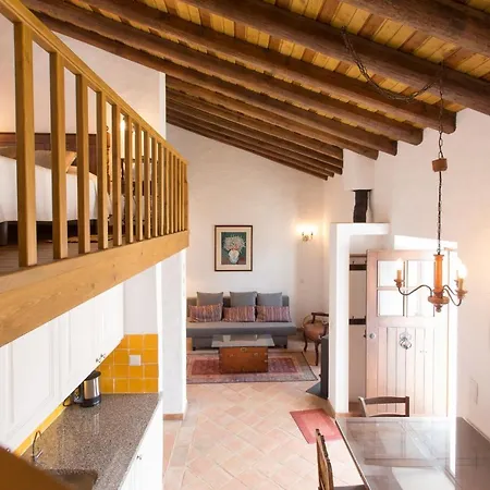 Casas Da Capela Do Monte, Country * Lagos