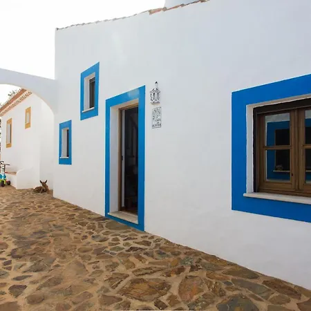 Nyaraló Casas Da Capela Do Monte, Country