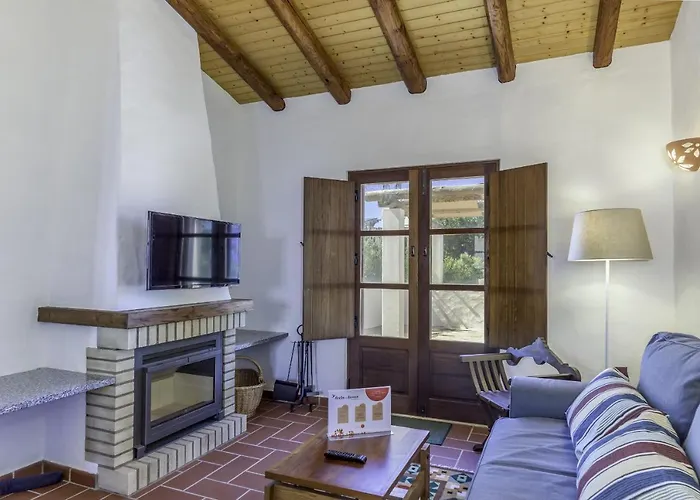 Casas Da Capela Do Monte, Country