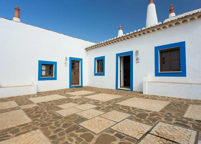 Casas Da Capela Do Monte, Country * 拉哥斯