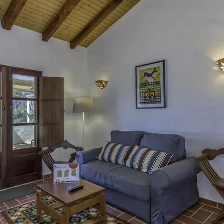 Casas Da Capela Do Monte, Country