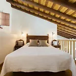 Casas Da Capela Do Monte, Country *