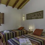 Casas Da Capela Do Monte, Country *